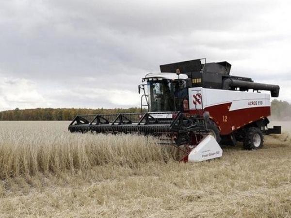 Российский беспилотный комбайн установил рекорд по уборке урожая